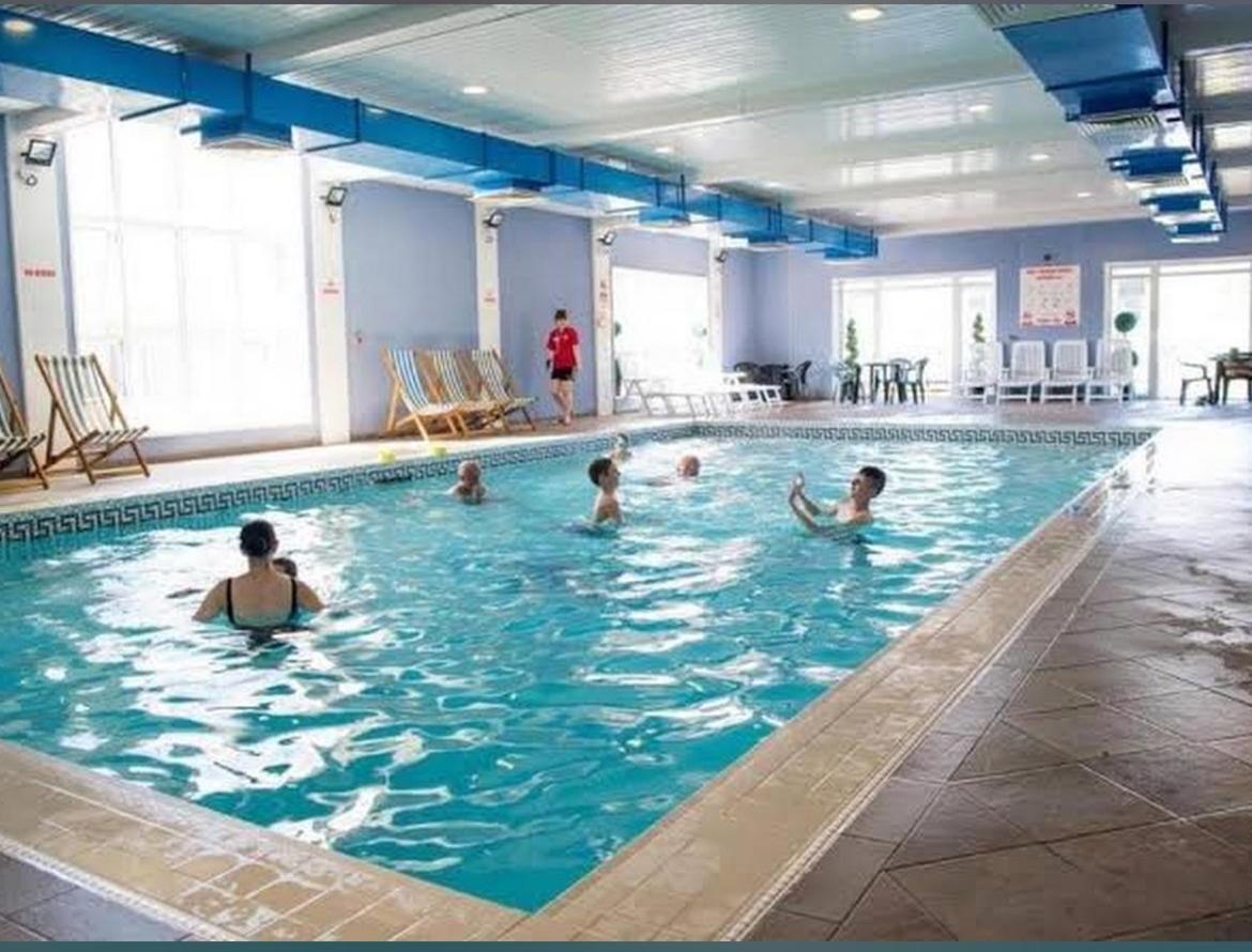 Spacious Luxury Escape With Sea Views And Pet Friendly At Clarach Bay Абъристуит Екстериор снимка